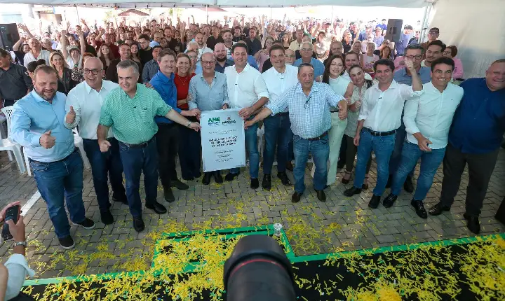 Hussein Bakri e Ratinho Junior inauguram Ambulatório de Especialidades de União da Vitória