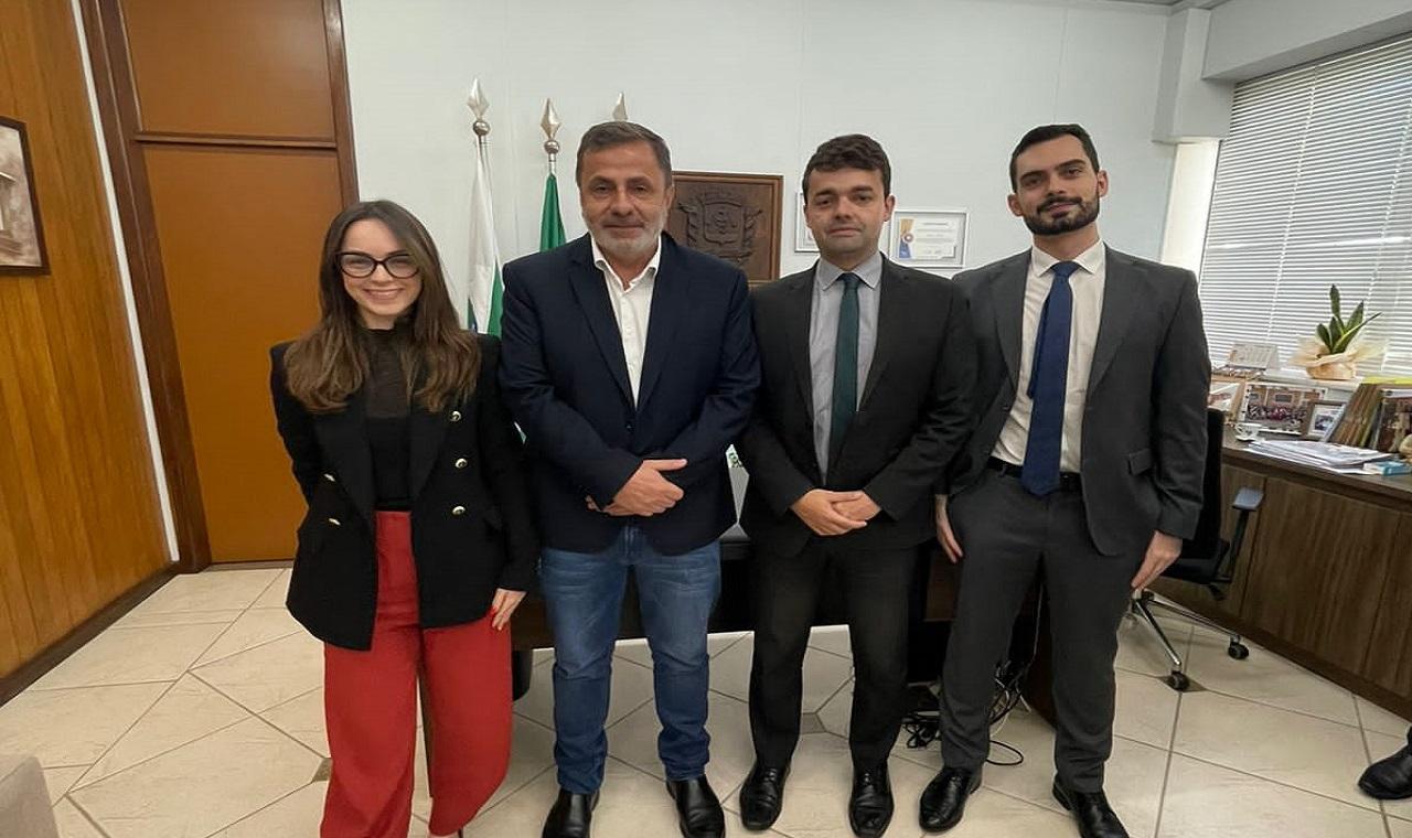 Articulação do deputado Hussein Bakri garante mais dois defensores públicos para União da Vitória