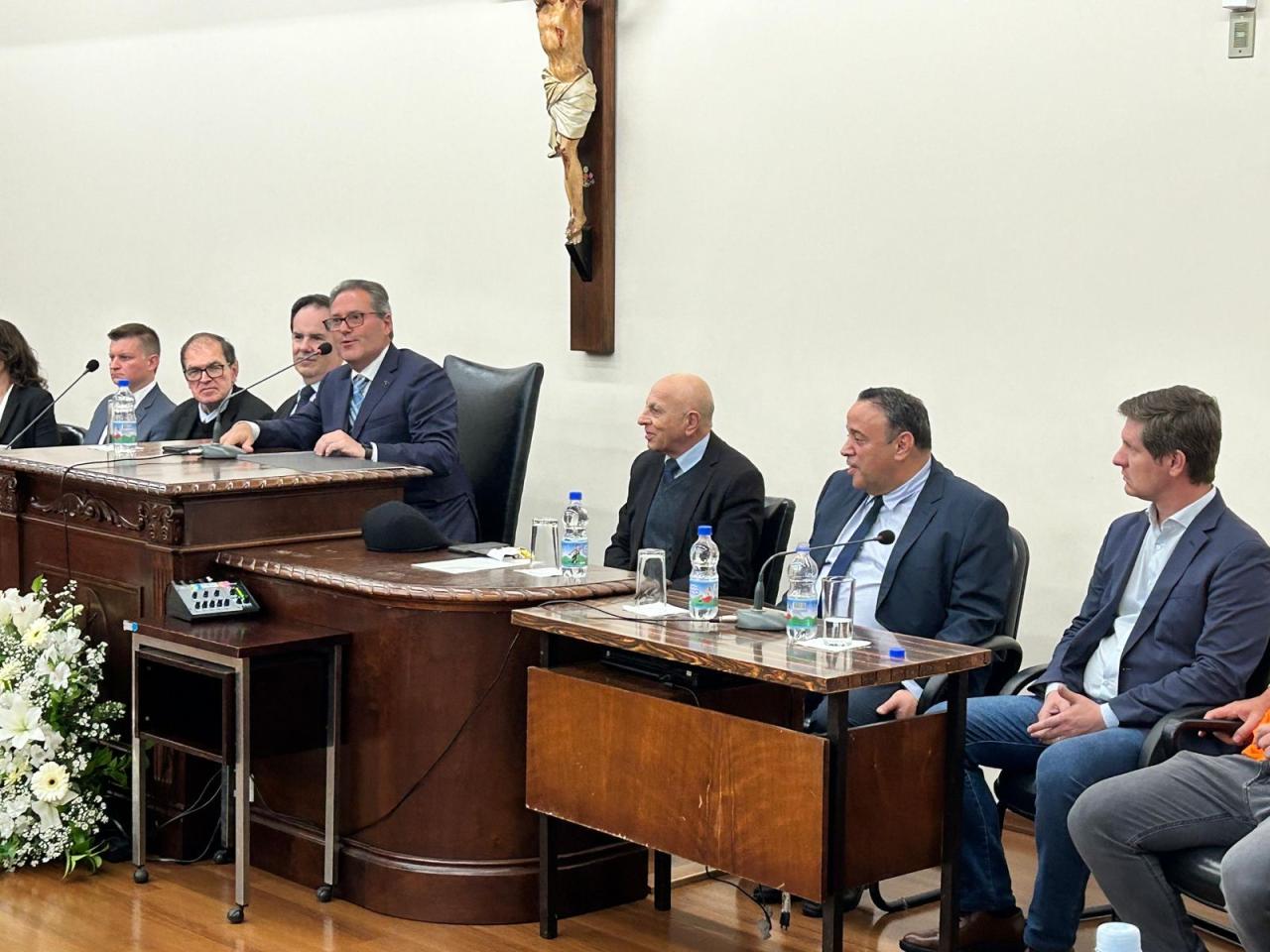 Comitiva das esferas federal e estadual do Poder Judiciário e do MP participam de encontro em União da Vitória