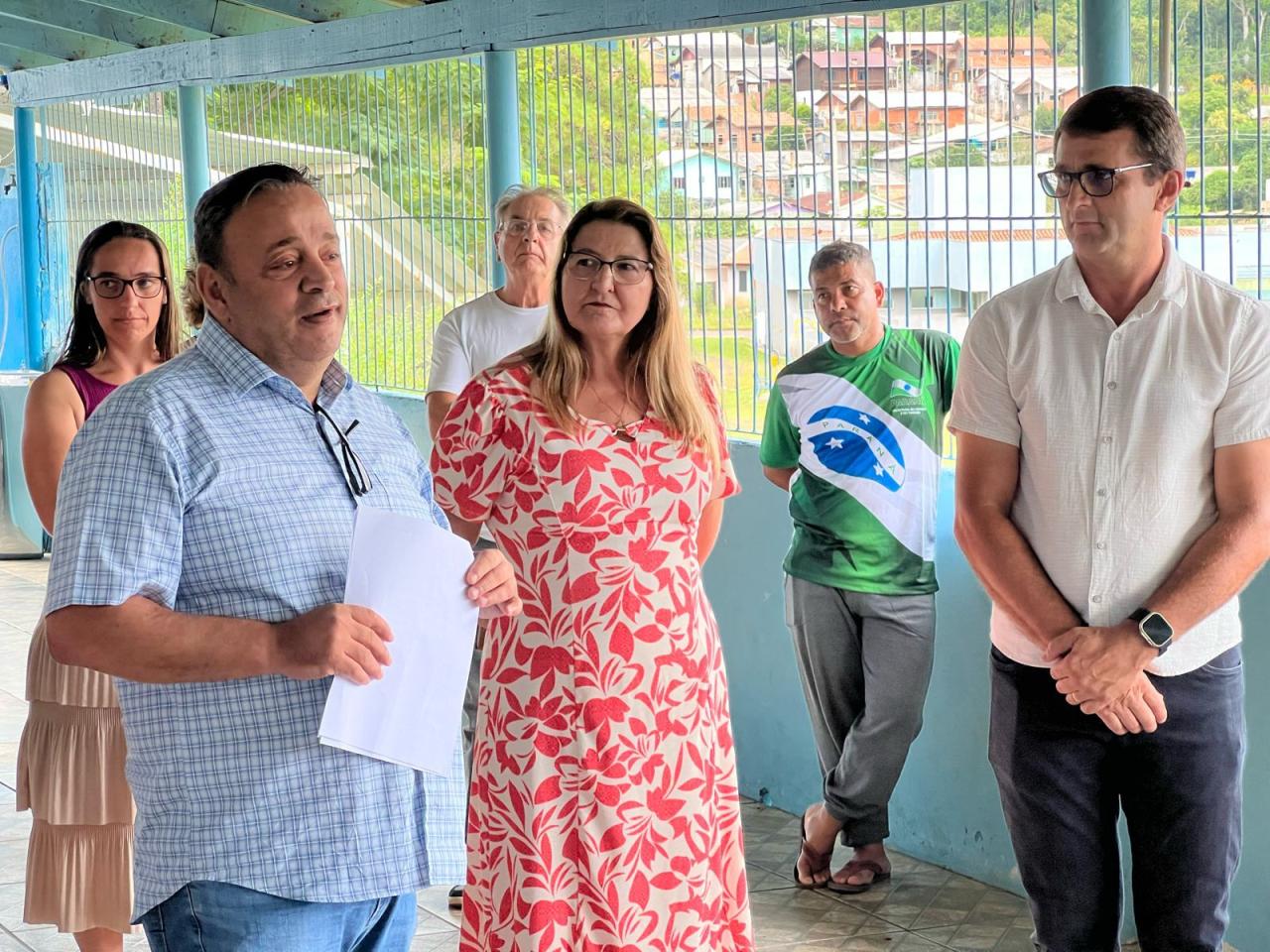 Hussein Bakri entrega ambulância e confirma liberação de R$ 460 mil para a construção de duas novas salas de aula em Porto Vitória 