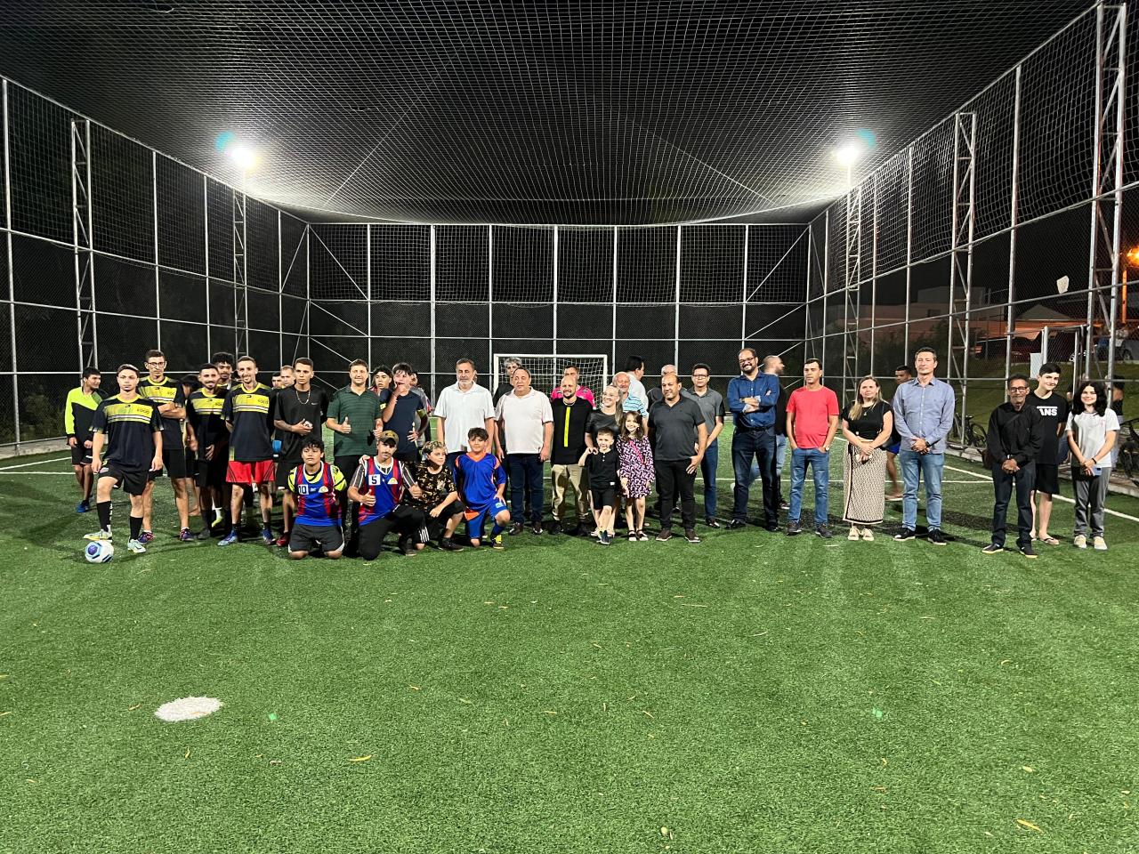 Hussein Bakri participa da inauguração de mais um Meu Campinho em União da Vitória