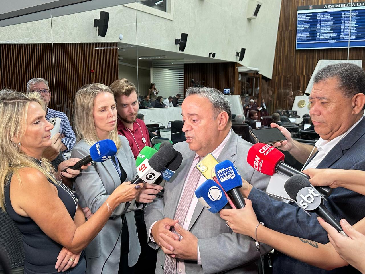 Hussein Bakri cumpre agendas terça-feira, dia 25 de março