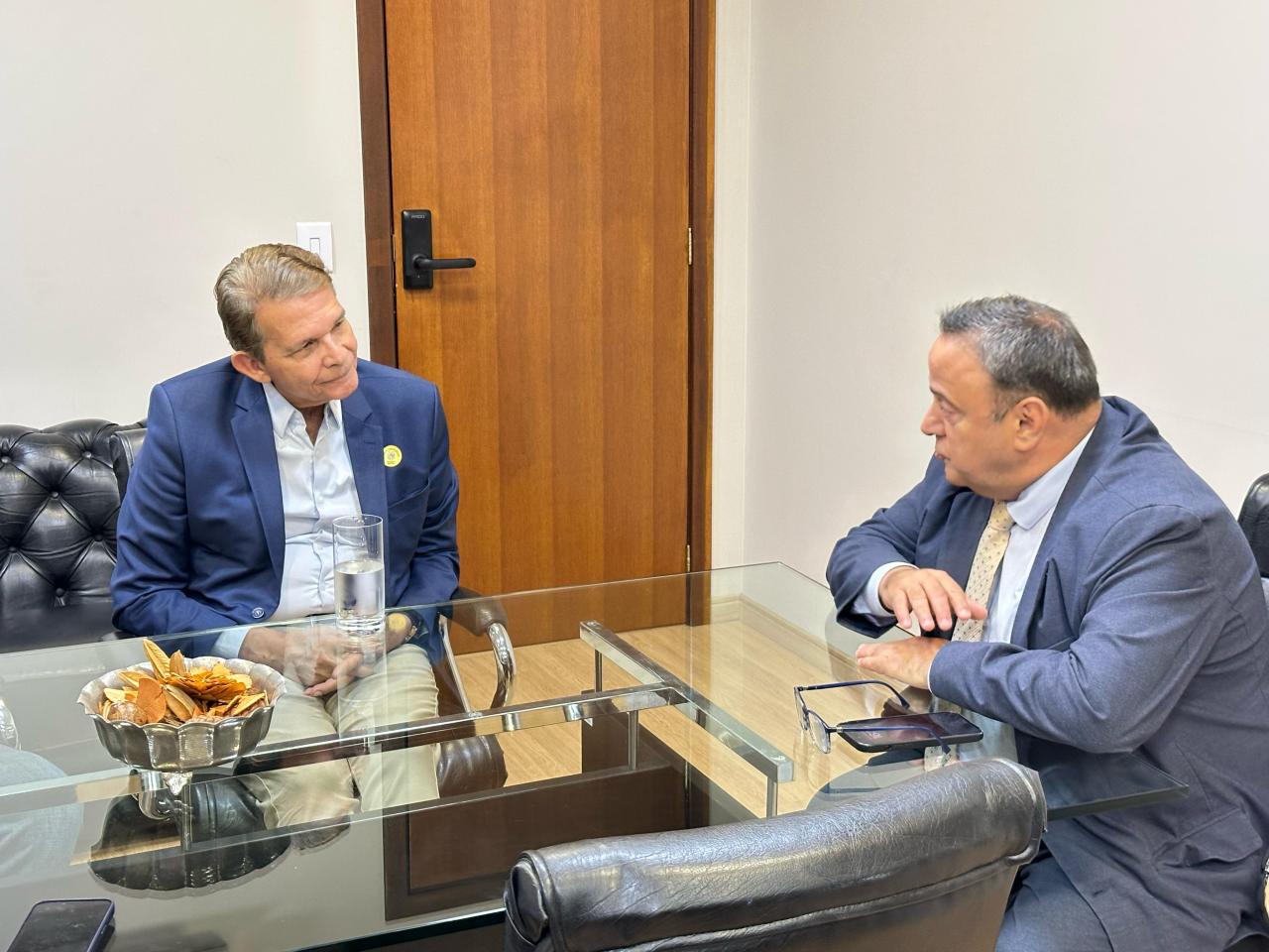 Hussein Bakri recebe prefeitos e cumpre agendas nesta segunda-feira (31) 