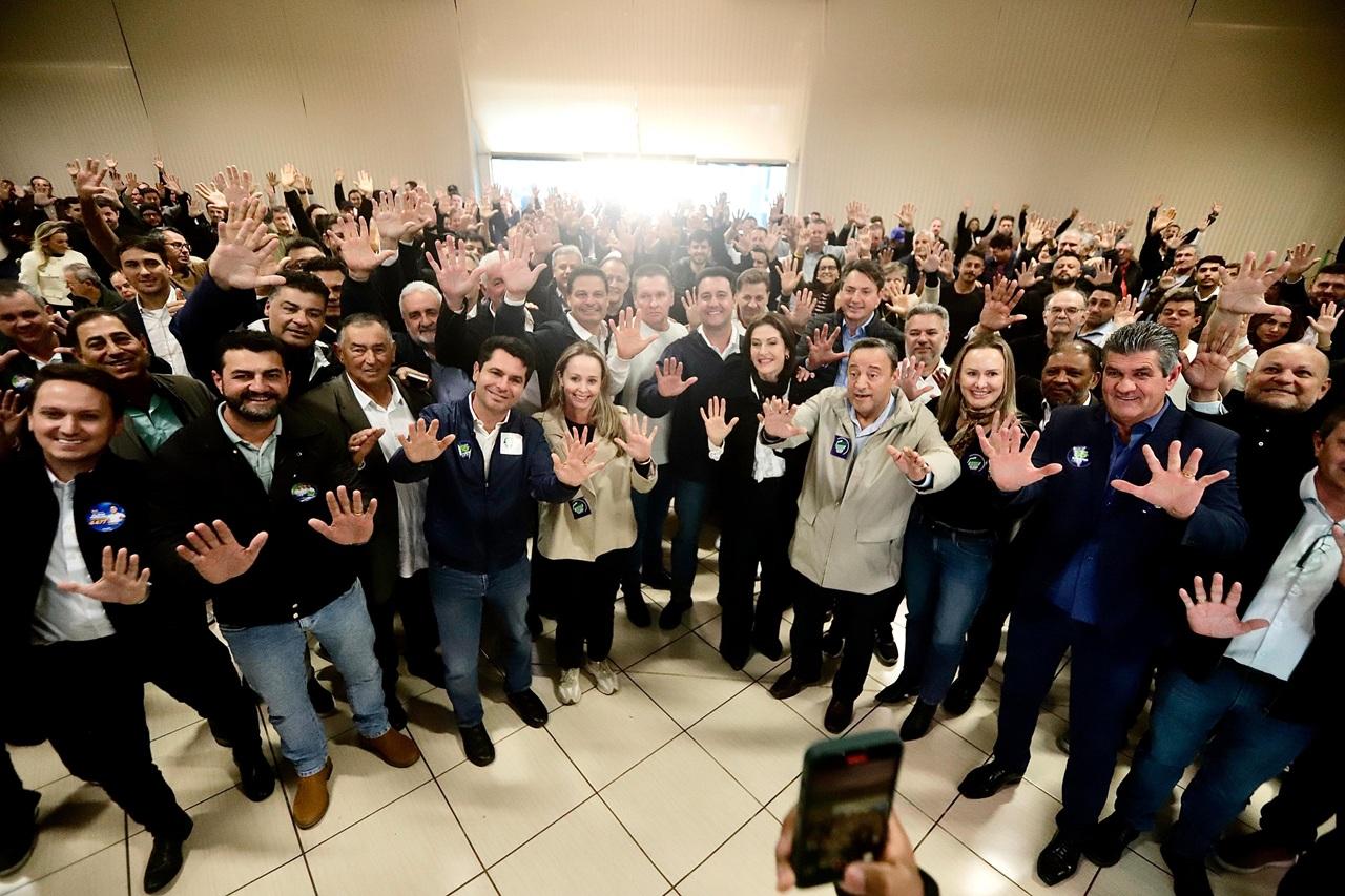 Hussein Bakri lança candidatura à reeleição no Oeste do Paraná com apoio de lideranças estaduais