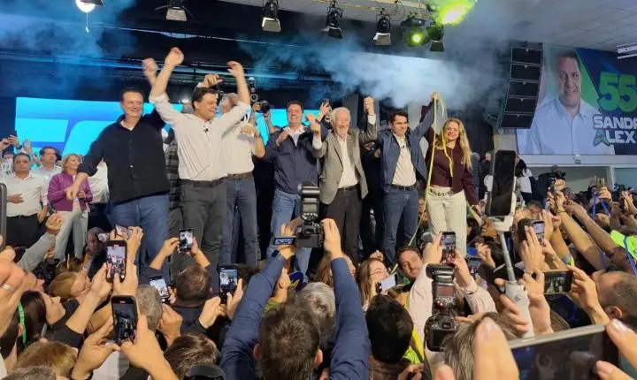 Comitiva liderada por Hussein Bakri leva força da região Sul à convenção que oficializou Sandro Alex