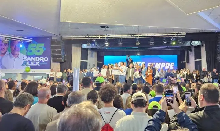 Comitiva liderada por Hussein Bakri leva força da região Sul à convenção que oficializou Sandro Alex