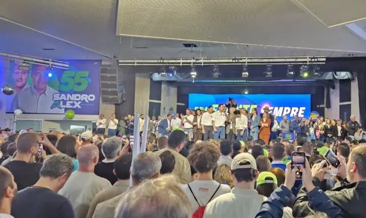 Comitiva liderada por Hussein Bakri leva força da região Sul à convenção que oficializou Sandro Alex