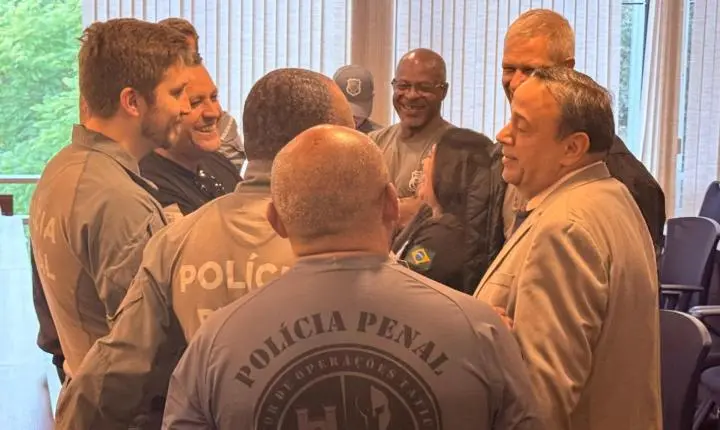 Deputado Hussein comemora a aprovação da reestruturação da carreira da Polícia Penal paranaense