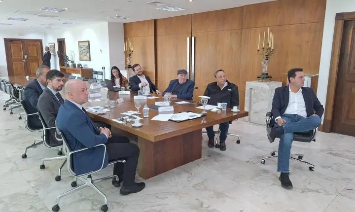 Projeto contra as cheias do Rio Iguaçu avança e aguarda decisão sobre recursos na próxima semana
